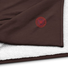 Load image into Gallery viewer, Premium sherpa blanket - Crest Logo

